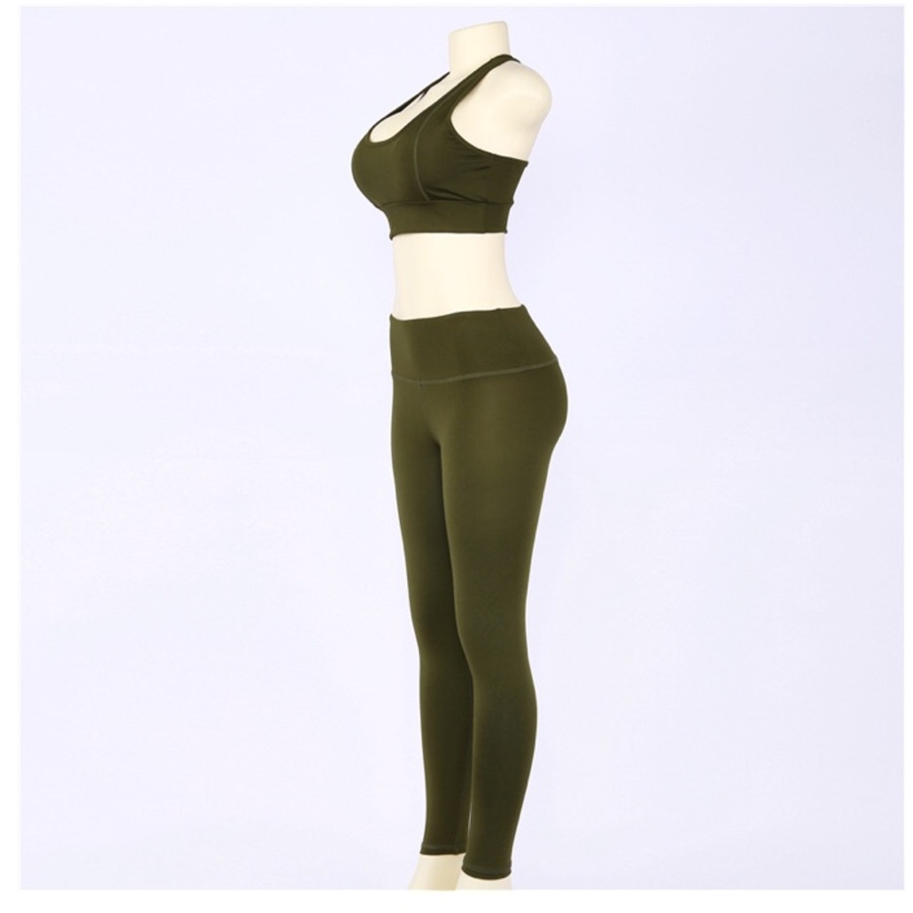NEW! Olive Green Yoga Set / Fitness Gear - Picture 4 of 8